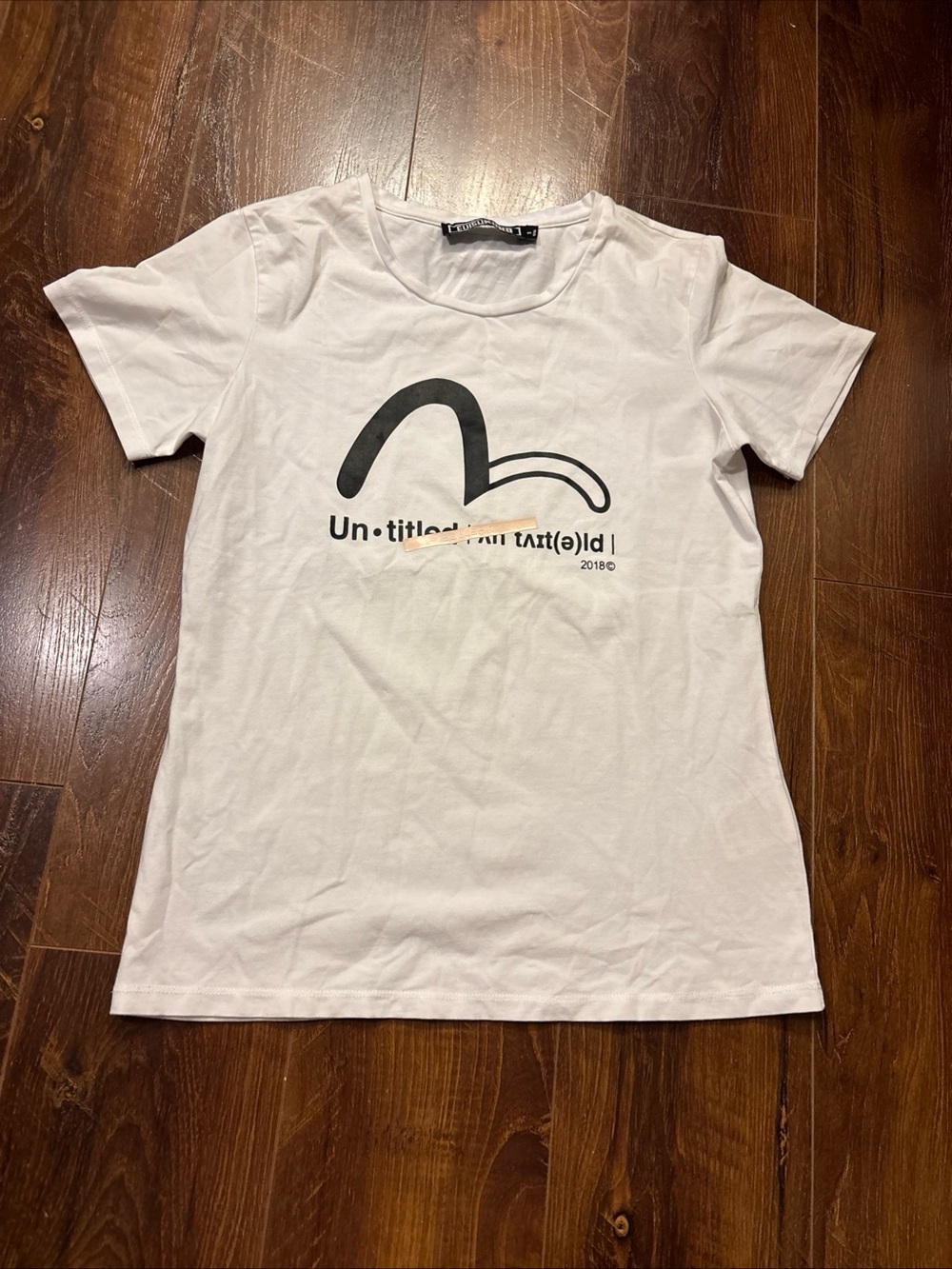 Evisu White T-Shirt with Big Logo Women’s  Japanese Brand Size Small